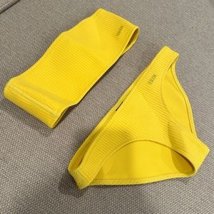 Triangl bathing suit set